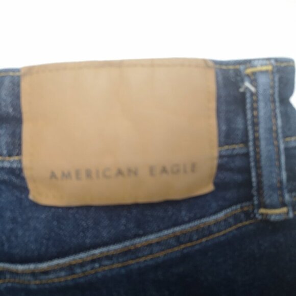 American Eagle Ne(x)t Level Ladies Size 28 Medium Wash Athletic Fit Jean Shorts - Picture 3 of 12